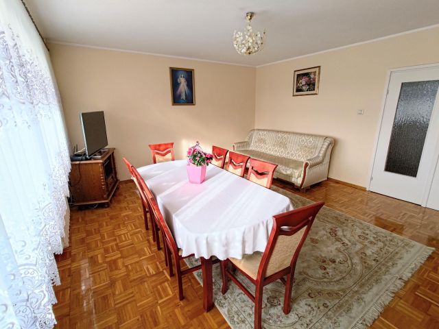 Mieszkanie 4-pokojowe Bełchatów Binków, ul. Berylowa. Zdjęcie 1