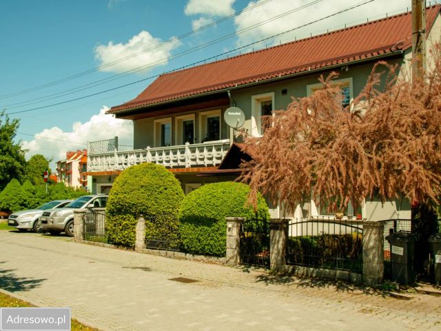 dom wolnostojący, 7 pokoi Piława Górna. Zdjęcie 1