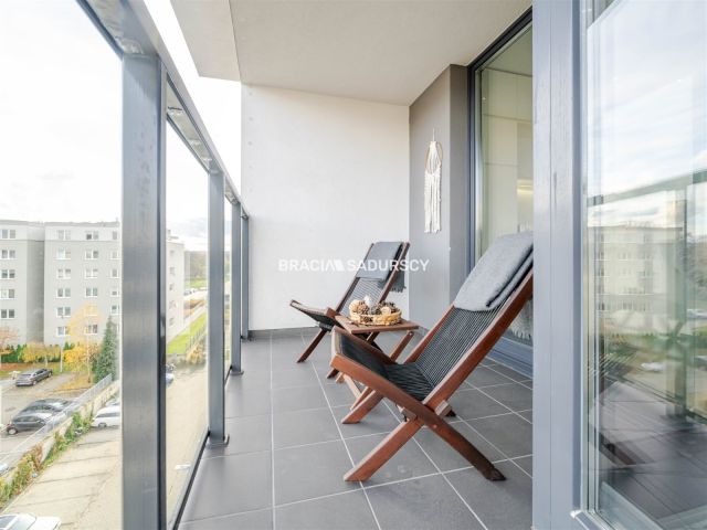 Mieszkanie 4-pokojowe Kraków Dębniki, ul. Czerwone Maki. Zdjęcie 30