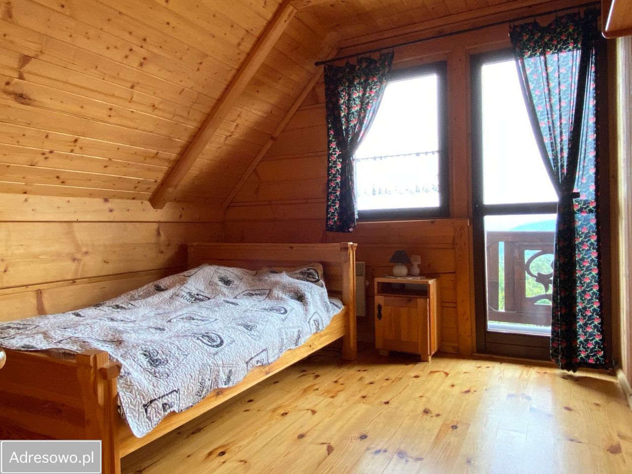 dom wolnostojący, 4 pokoje Zawadka. Zdjęcie 13