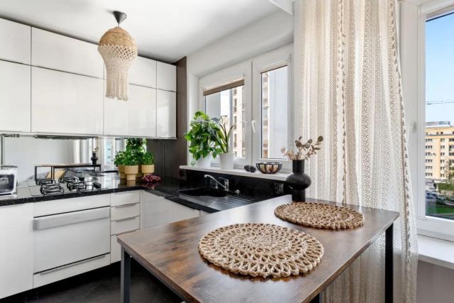 Mieszkanie 3-pokojowe Warszawa Śródmieście, ul. Chmielna. Zdjęcie 1