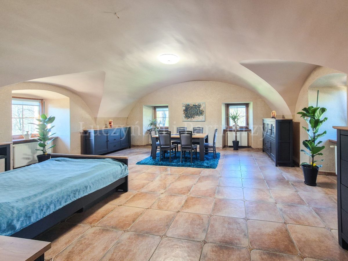 dom wolnostojący, 7 pokoi Rząśnik. Zdjęcie 20