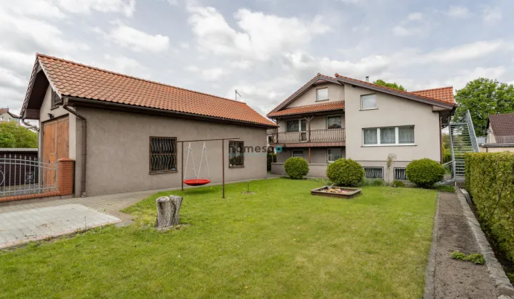 dom wolnostojący, 8 pokoi Piła, al. Niepodległości