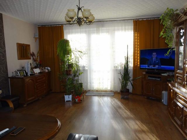 Mieszkanie 4-pokojowe Tomaszów Mazowiecki Niebrów, ul. o. Maksymiliana Kolbe. Zdjęcie 1