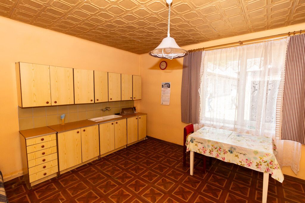 dom wolnostojący, 2 pokoje Okół. Zdjęcie 15