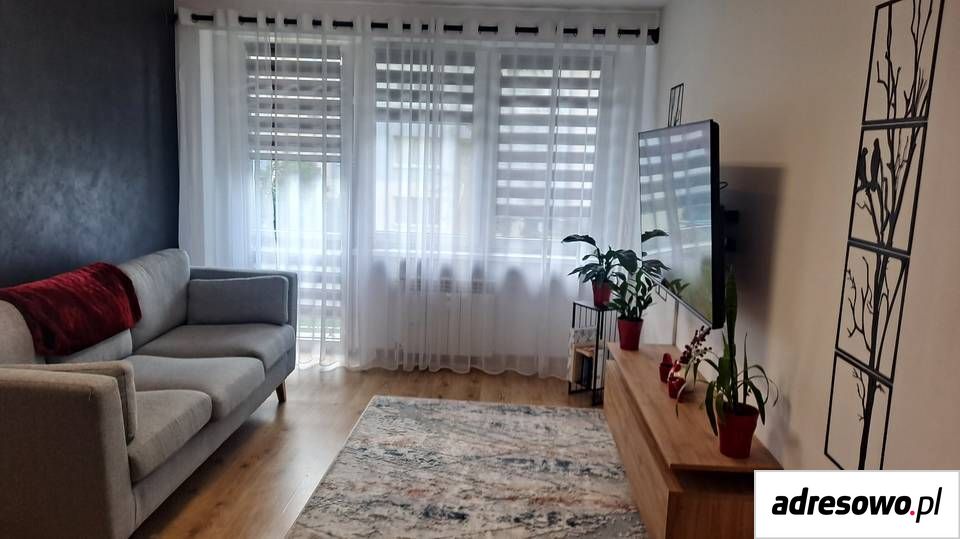 Mieszkanie 3-pokojowe Zduńska Wola Osmolin. Zdjęcie 1