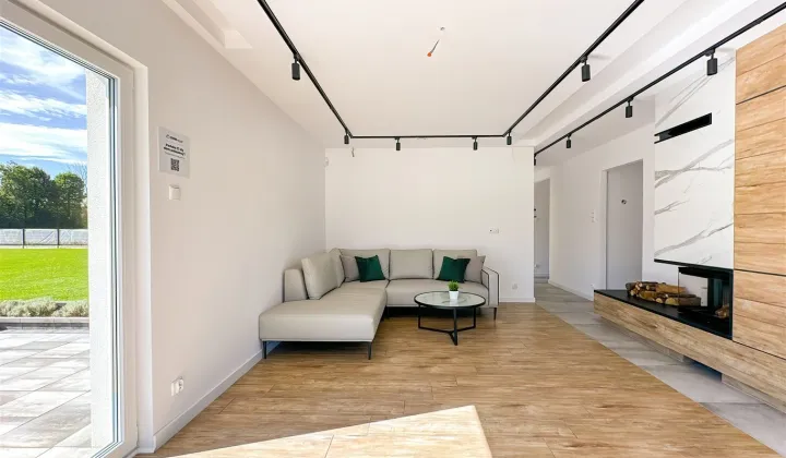 dom wolnostojący, 4 pokoje Pisarzowice