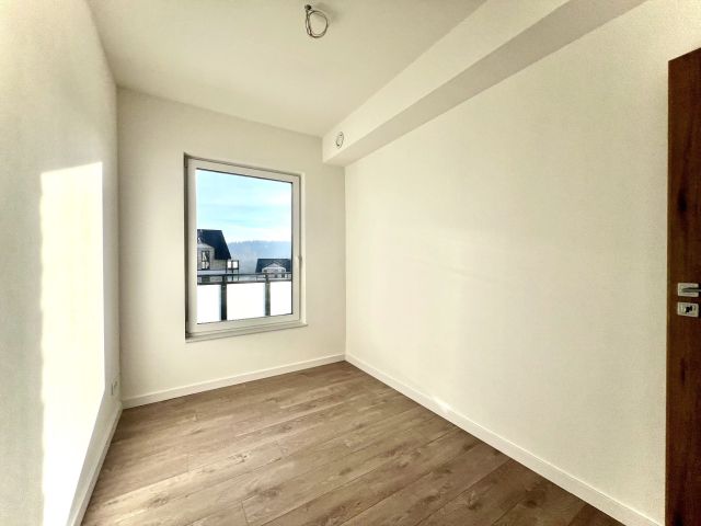 Mieszkanie 3-pokojowe Myślenice. Zdjęcie 4