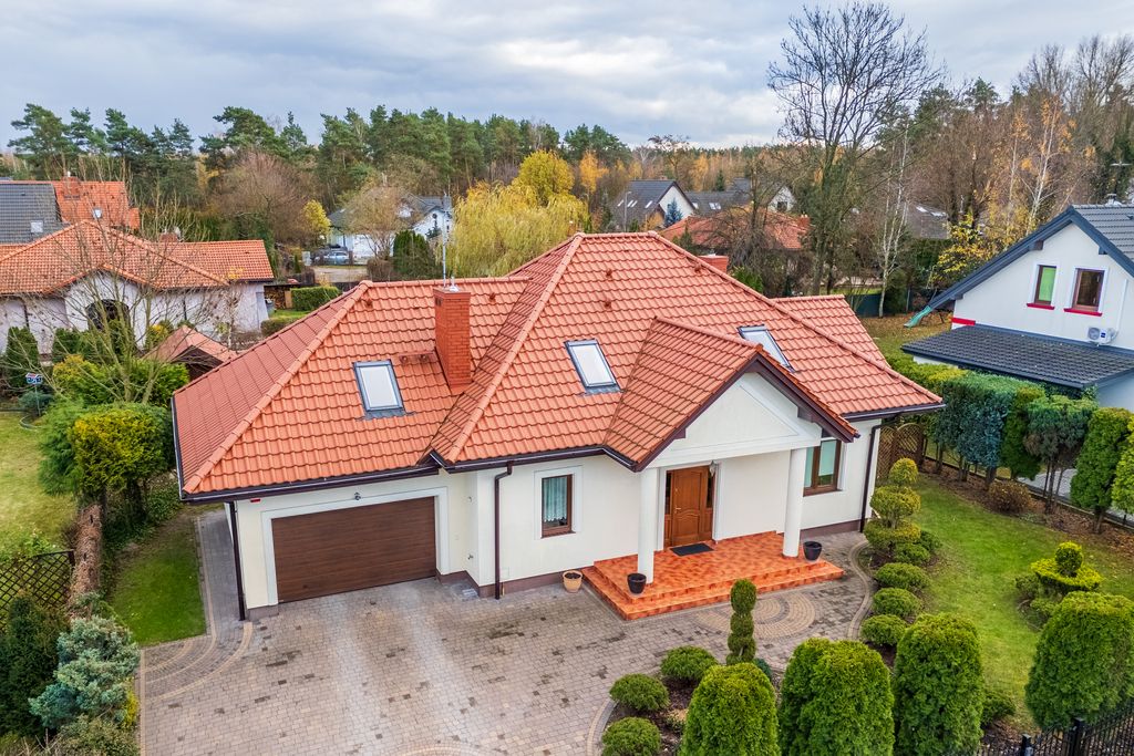 dom wolnostojący, 5 pokoi Borowa Góra, ul. Długa