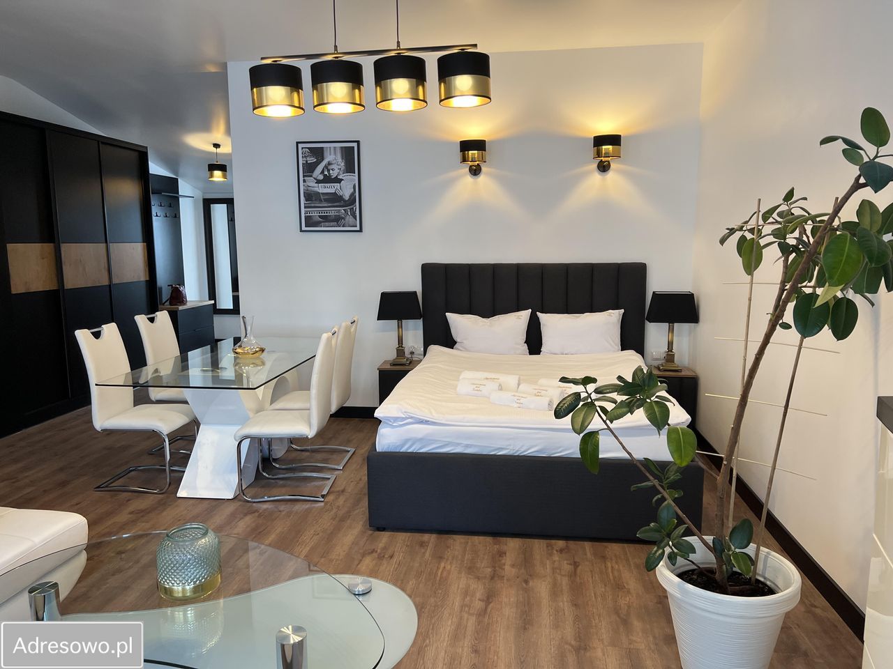 Mieszkanie 2-pokojowe Bielsko-Biała Śródmieście, pl. św. Mikołaja. Zdjęcie 4