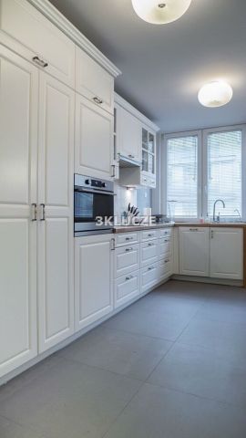 Mieszkanie 3-pokojowe Warszawa Wola. Zdjęcie 4