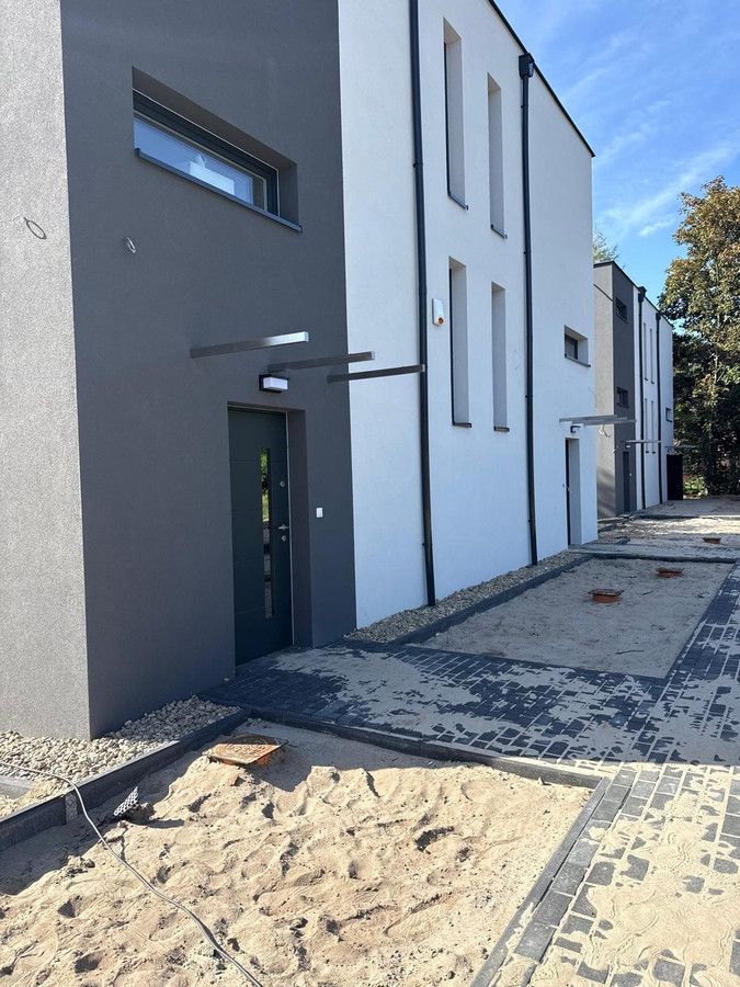 bliźniak, 7 pokoi Warszawa Wawer, ul. Brzoskwiniowa. Zdjęcie 6