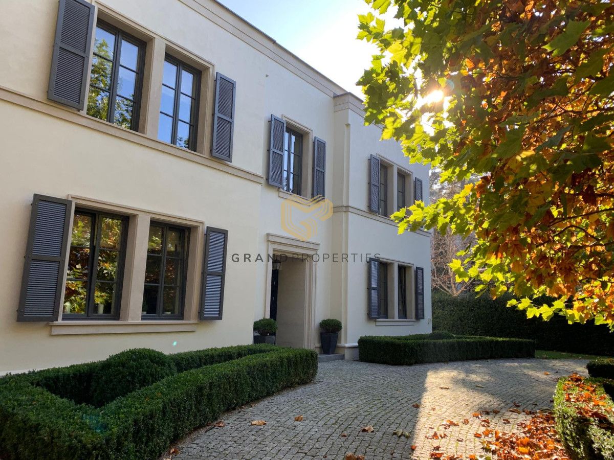 dom wolnostojący, 7 pokoi Konstancin-Jeziorna. Zdjęcie 3