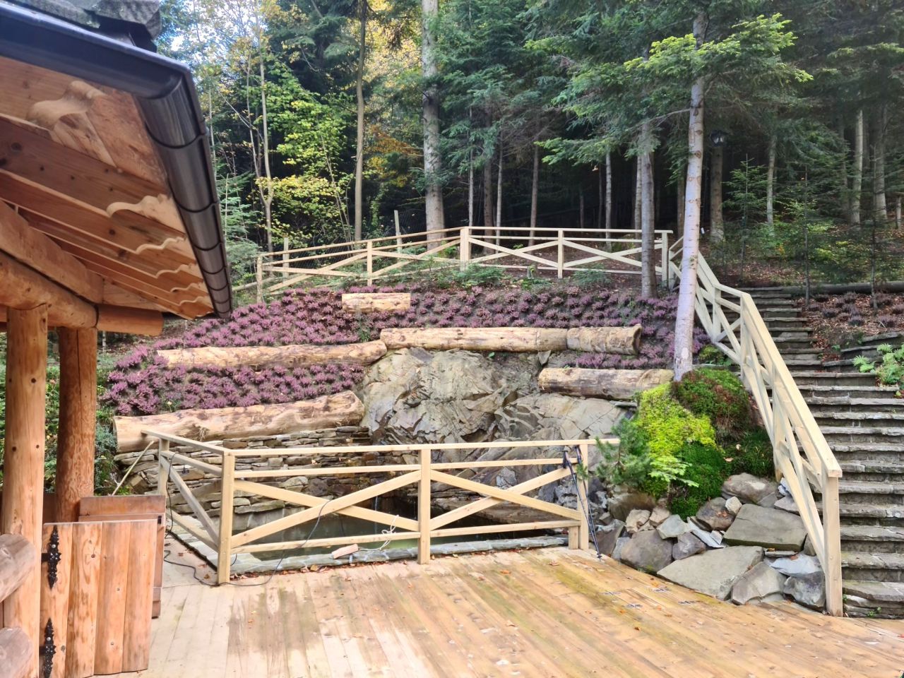 dom wolnostojący, 3 pokoje Królowa Górna. Zdjęcie 3