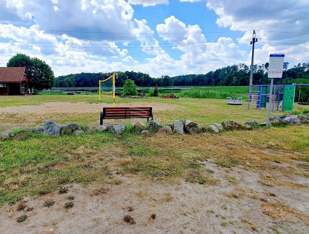 dom wolnostojący, 4 pokoje Kurki. Zdjęcie 16