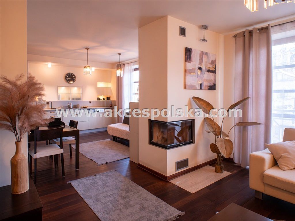 Mieszkanie 3-pokojowe Warszawa Śródmieście, ul. Sapieżyńska. Zdjęcie 3