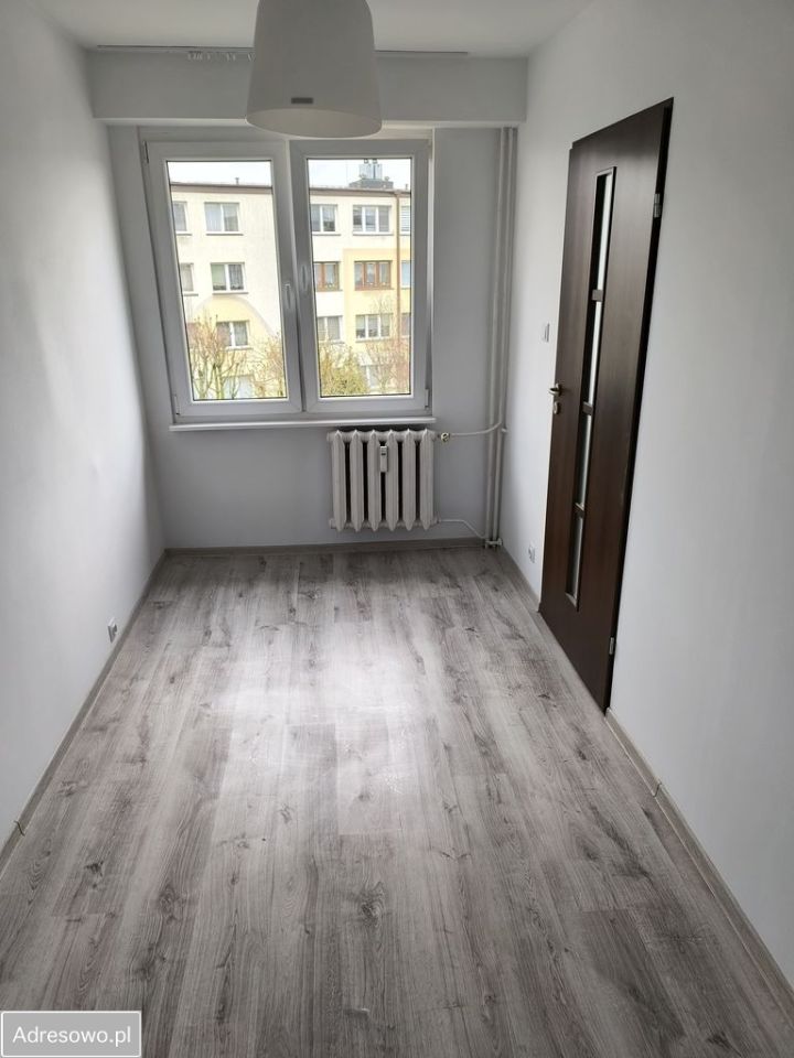 Mieszkanie 4-pokojowe Kutno, ul. Bolesława Chrobrego. Zdjęcie 4