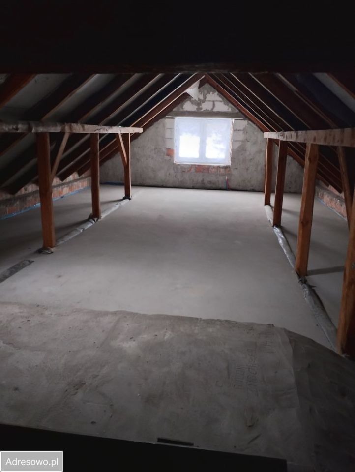 dom wolnostojący, 1 pokój Zagórze. Zdjęcie 2