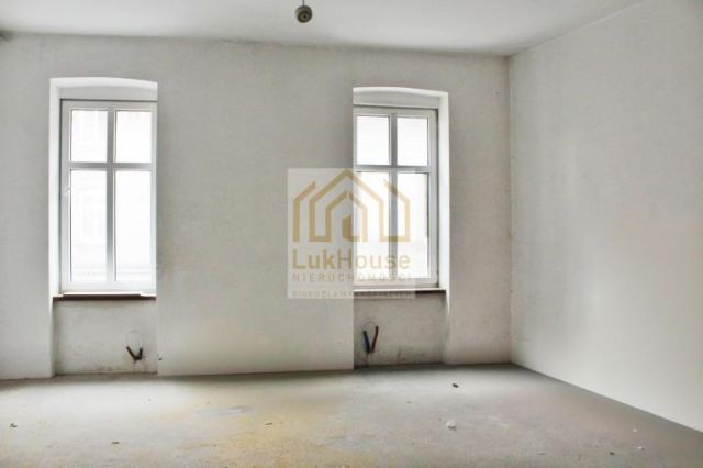 Mieszkanie 3-pokojowe Bytom, ul. marsz. Józefa Piłsudskiego. Zdjęcie 4