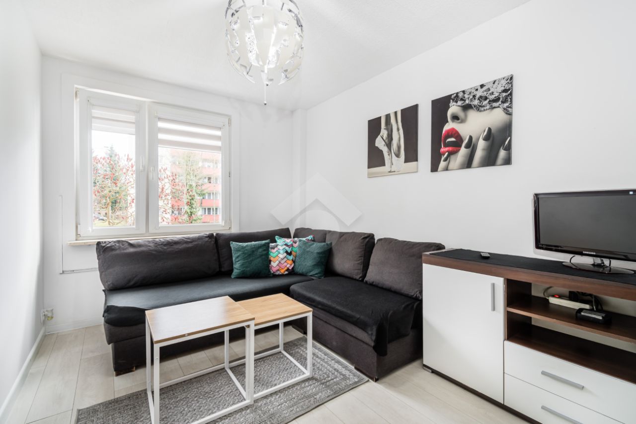 Mieszkanie 3-pokojowe Kraków Kurdwanów, ul. Stanisława Stojałowskiego. Zdjęcie 2