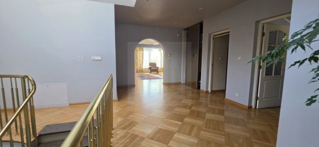 dom wolnostojący, 8 pokoi Grodzisk Mazowiecki. Zdjęcie 19