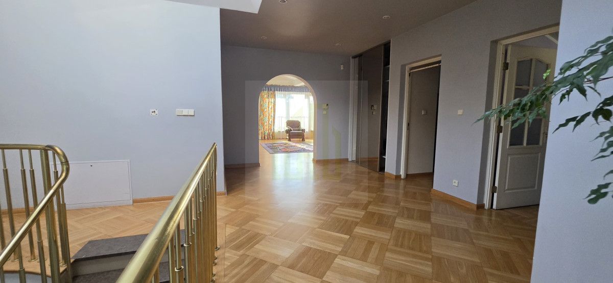 dom wolnostojący, 8 pokoi Grodzisk Mazowiecki. Zdjęcie 19