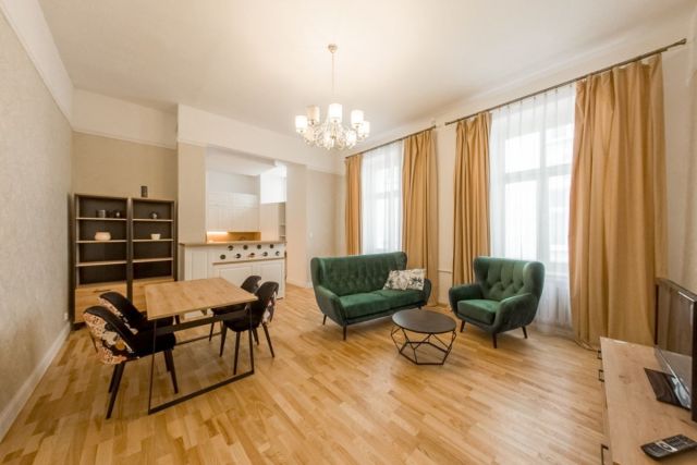 Mieszkanie 3-pokojowe Łódź Śródmieście, ul. Piotrkowska. Zdjęcie 1
