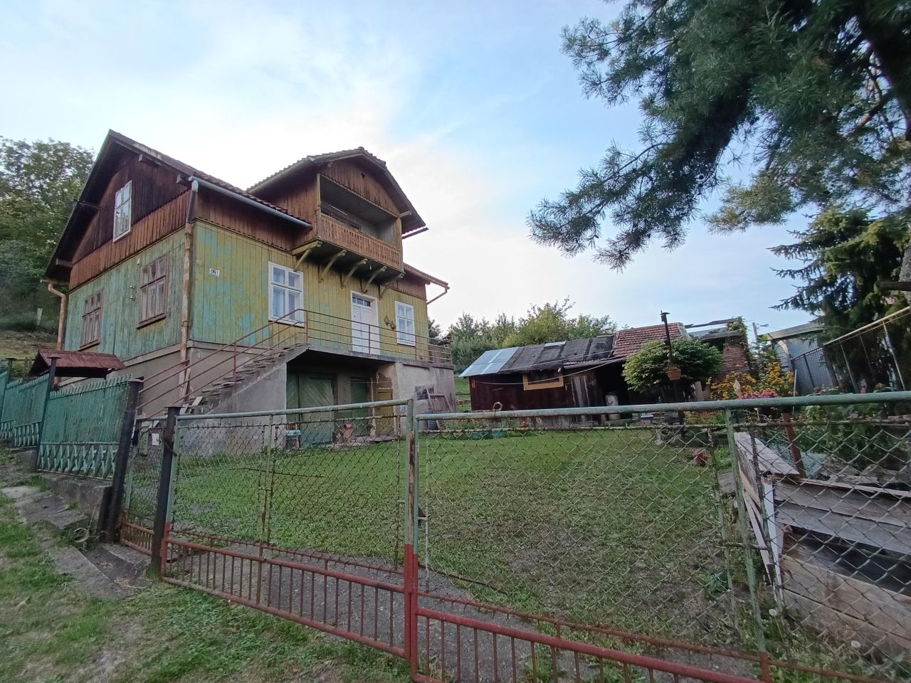 dom wolnostojący, 7 pokoi Sanok Szklana Góra, ul. Kołłątaja. Zdjęcie 1