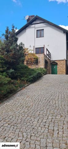 dom wolnostojący, 5 pokoi Tresna Tresna Mała. Zdjęcie 1