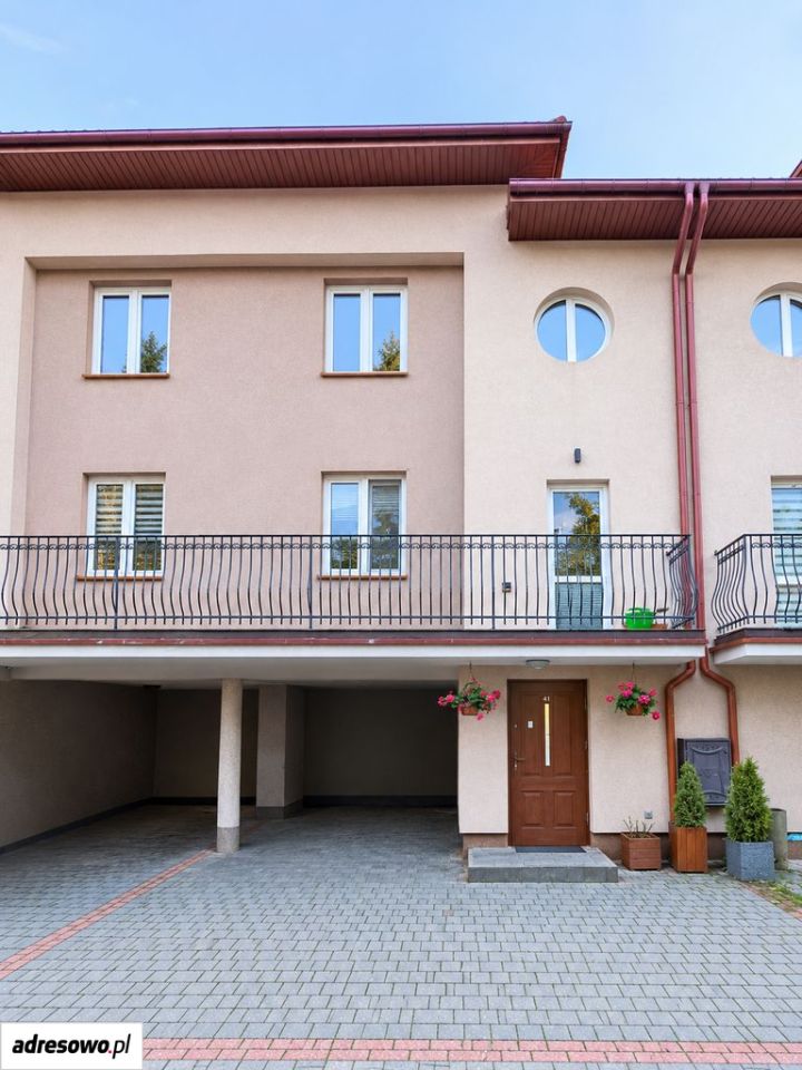 dom szeregowy, 3 pokoje Kobyłka, ul. Długa. Zdjęcie 1