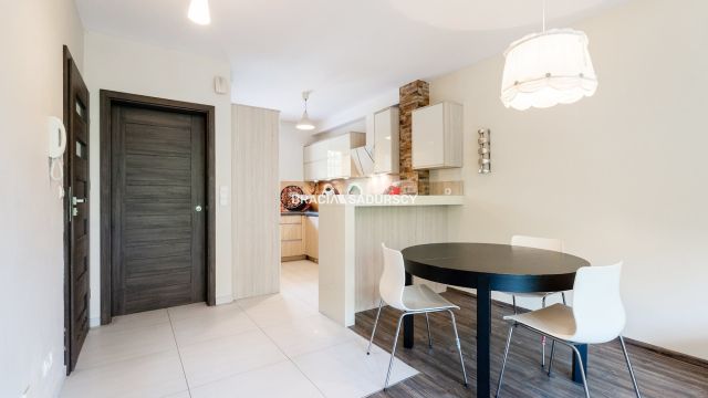 dom szeregowy, 4 pokoje Bibice, ul. Leśna. Zdjęcie 3