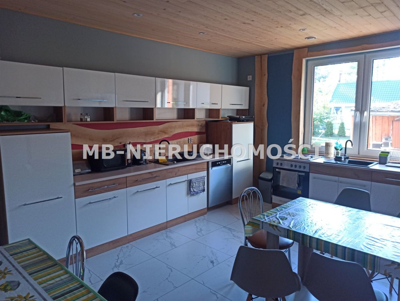 dom wolnostojący, 13 pokoi Warchały. Zdjęcie 13