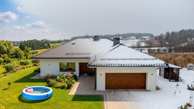 dom wolnostojący, 4 pokoje Gronowo Górne, ul. Kryształowa. Zdjęcie 1