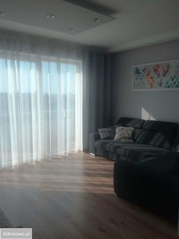 Mieszkanie 4-pokojowe Lesznowola. Zdjęcie 1