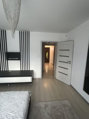dom wolnostojący, 5 pokoi Chwalęcice, ul. Akacjowa. Zdjęcie 9
