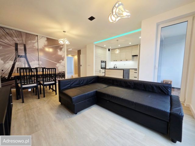 Mieszkanie 4-pokojowe Wrocław Lipa Piotrowska, ul. Czarnuszkowa. Zdjęcie 1