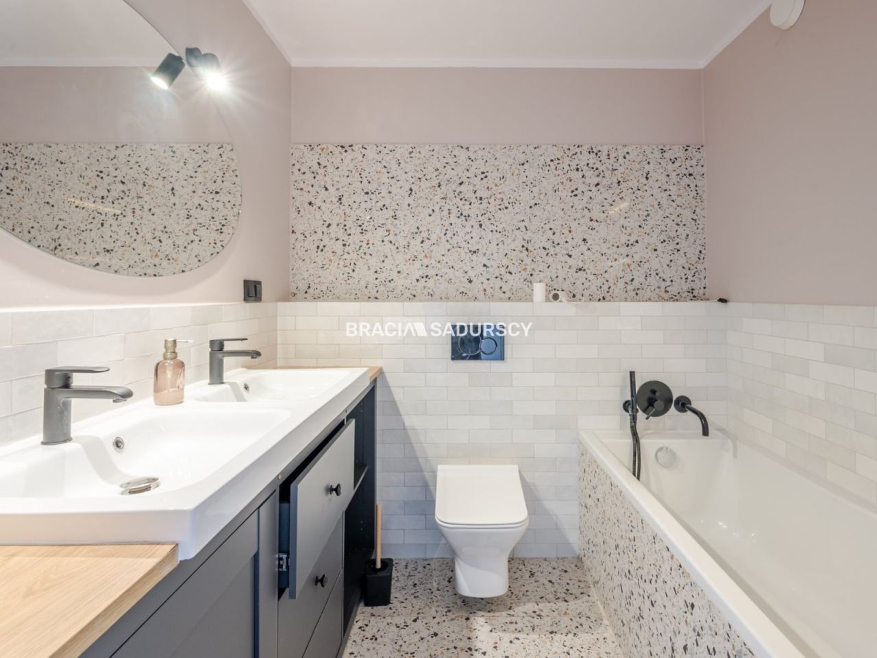 Mieszkanie 4-pokojowe Wieliczka, ul. Jasna. Zdjęcie 15