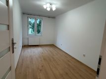 Mieszkanie 3-pokojowe Nowy Sącz, ul. Władysława Broniewskiego. Zdjęcie 3
