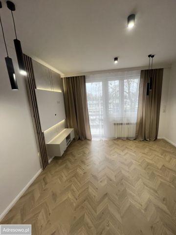 Mieszkanie 3-pokojowe Kraków Wzgórza Krzesławickie, os. Na Stoku. Zdjęcie 1