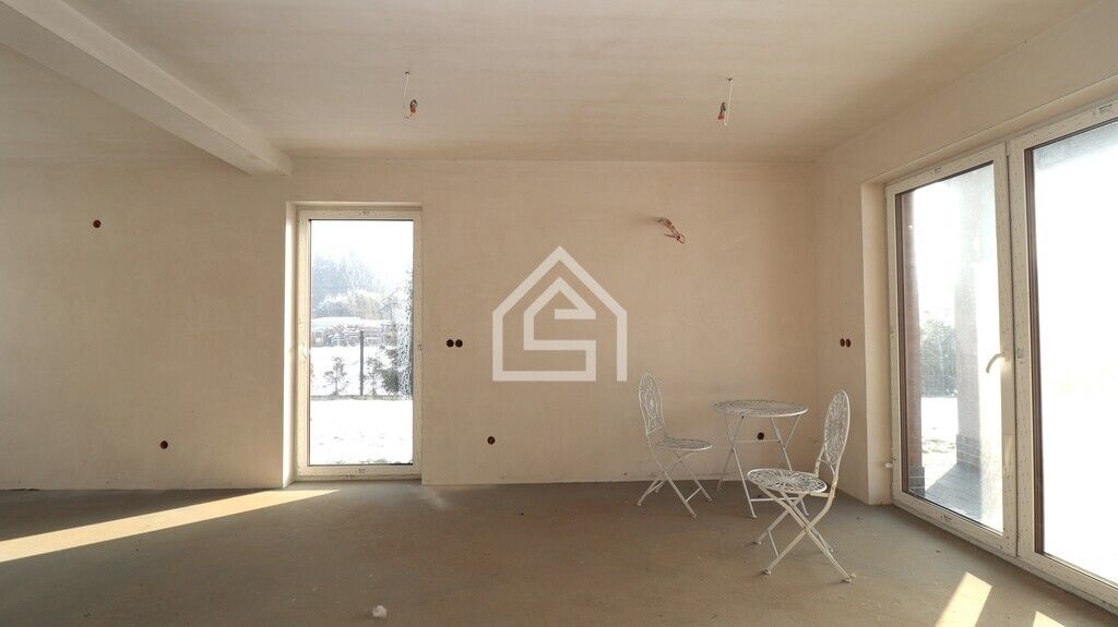 dom wolnostojący, 5 pokoi Kłaj. Zdjęcie 3