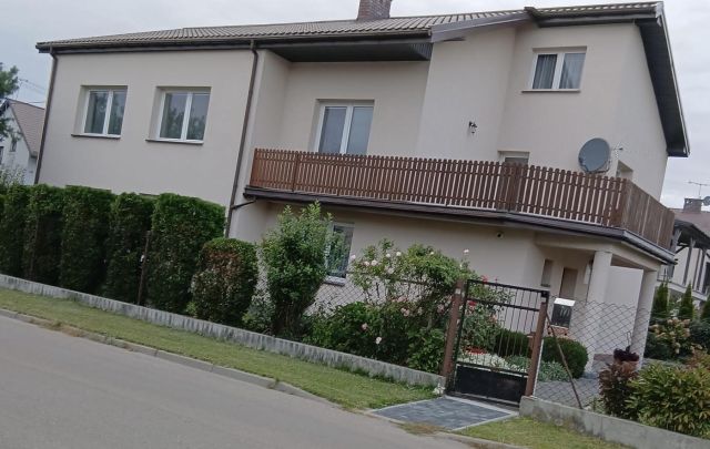 dom wolnostojący, 6 pokoi Łuków, ul. Kiernickich. Zdjęcie 1