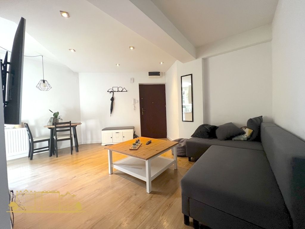 Mieszkanie 3-pokojowe Kraków, ul. gen. Józefa Dwernickiego. Zdjęcie 2