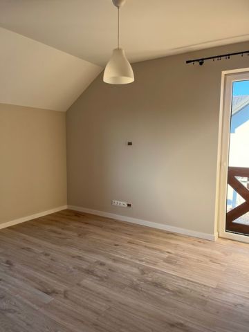 Mieszkanie 3-pokojowe Rogów, ul. Odludna. Zdjęcie 1