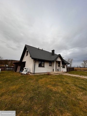 dom wolnostojący, 4 pokoje Studniska Dolne. Zdjęcie 1