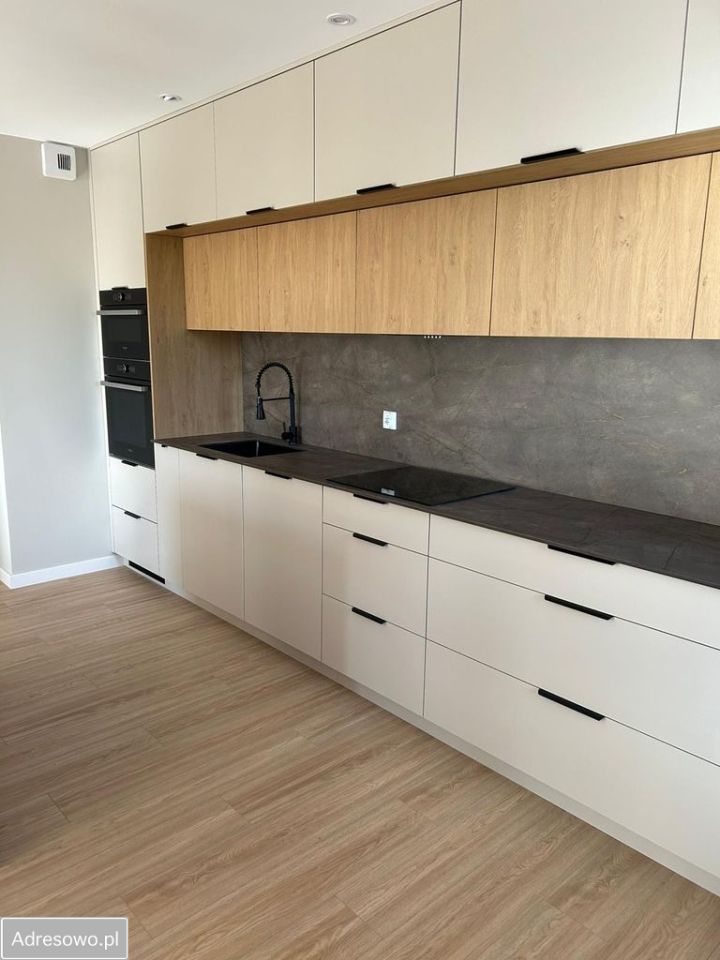 Mieszkanie 3-pokojowe Radom Kaptur, ul. Równa. Zdjęcie 2