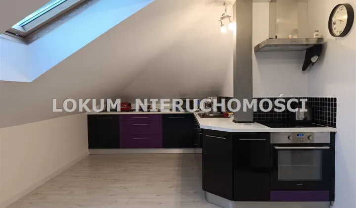 dom wolnostojący, 8 pokoi Jastrzębie-Zdrój Bzie Zameckie