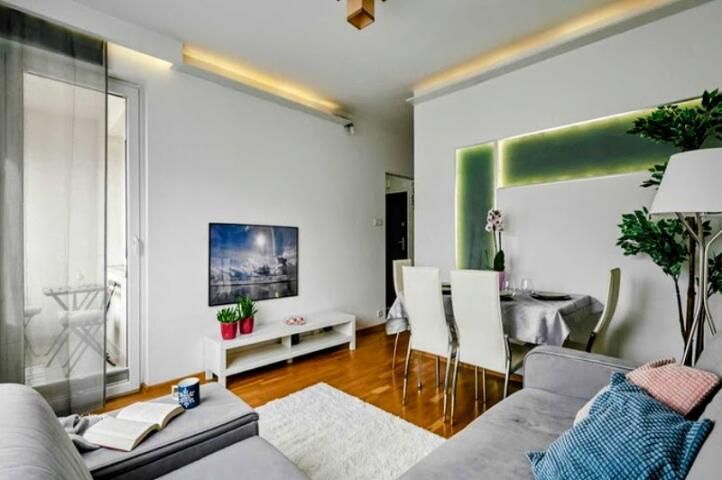 Mieszkanie 3-pokojowe Kraków Podgórze, ul. Myśliwska. Zdjęcie 1