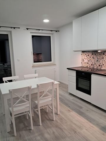 Mieszkanie 4-pokojowe Łomianki, ul. Wiślana. Zdjęcie 1