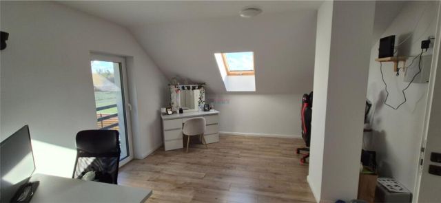 dom wolnostojący, 4 pokoje Łoś. Zdjęcie 11