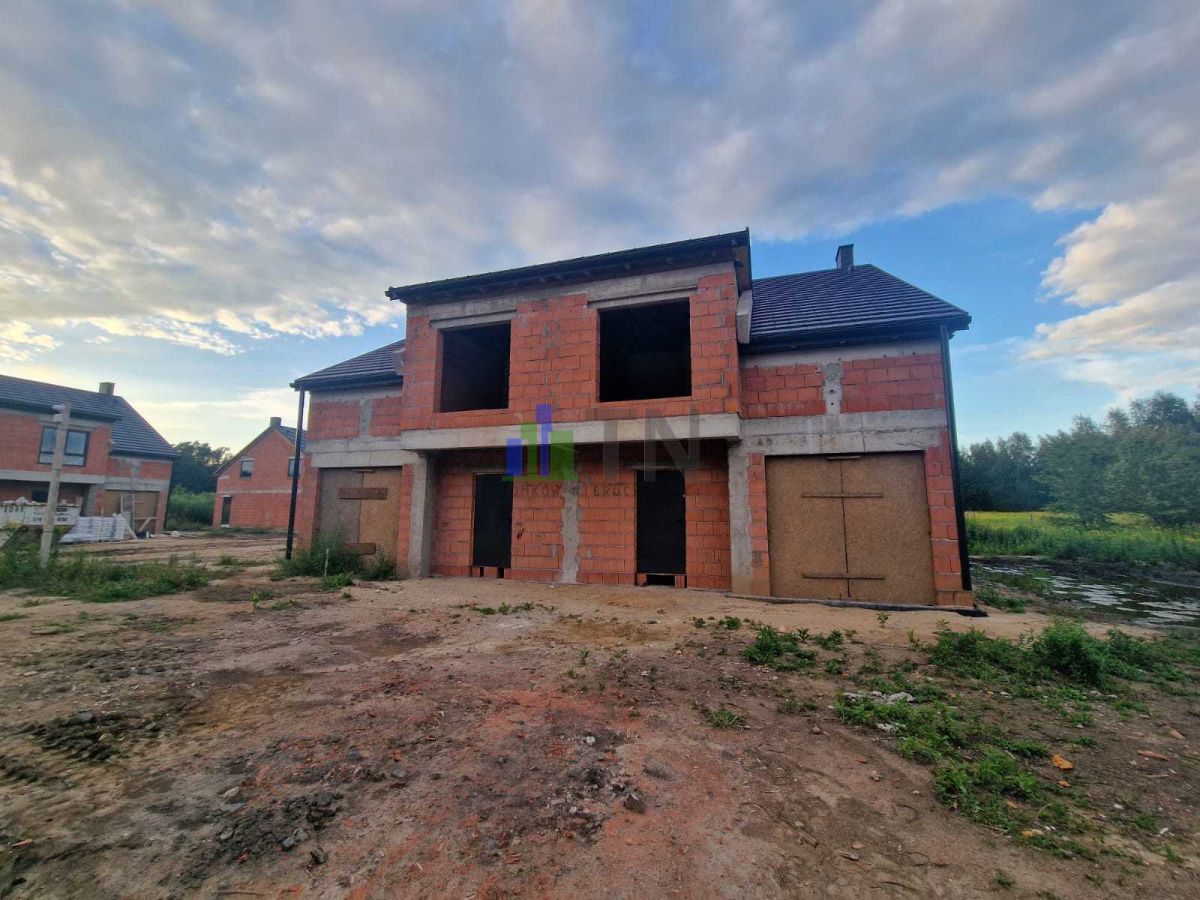 bliźniak, 5 pokoi Miłoszyce. Zdjęcie 6